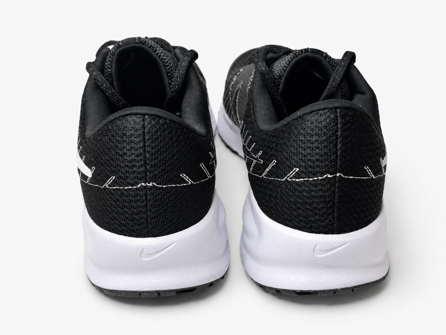 Nike Run Defy Black / White Running Shoes