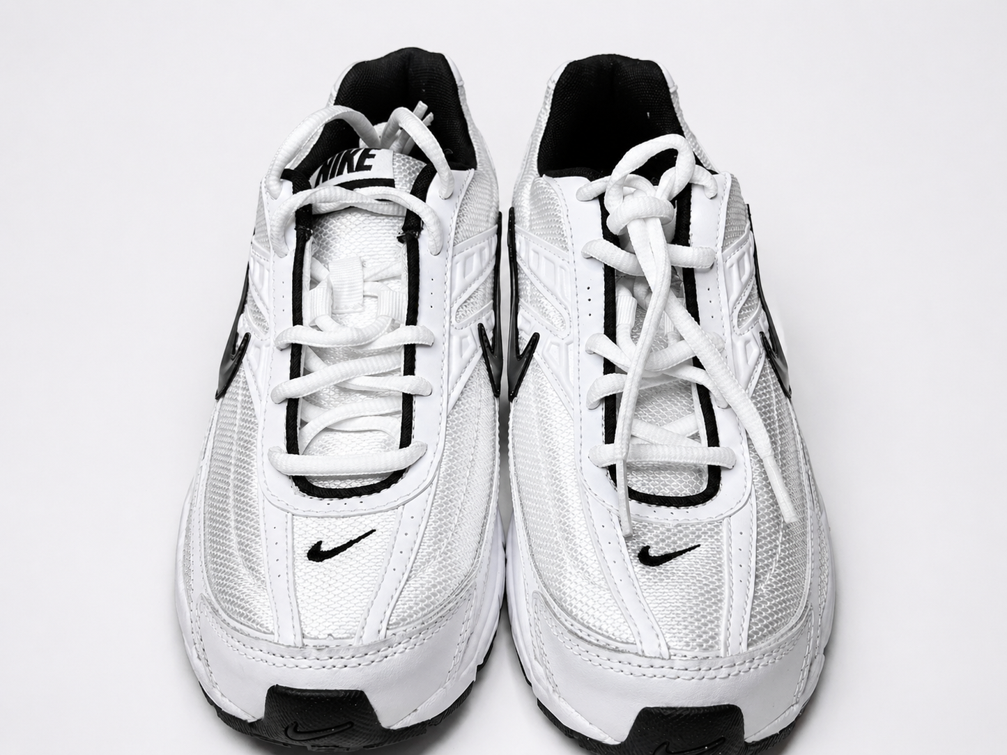 Nike Initiator GS – White/Metallic Silver/Obsidian