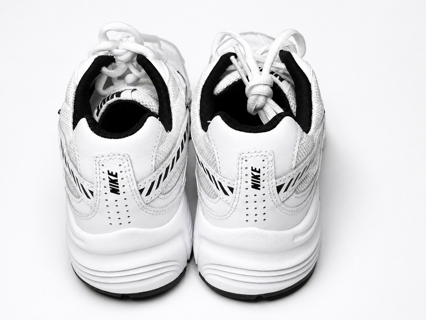 Nike Initiator GS – White/Metallic Silver/Obsidian