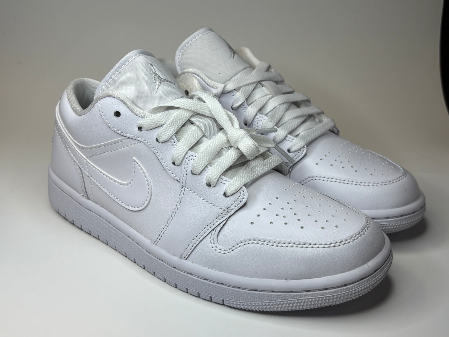 Clean & Classic: Air Jordan 1 Low "Triple White