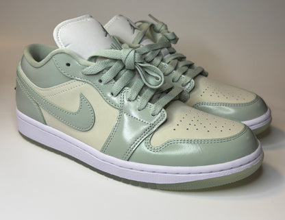 Air Jordan 1 Low "Jade Smoke" Mint Green